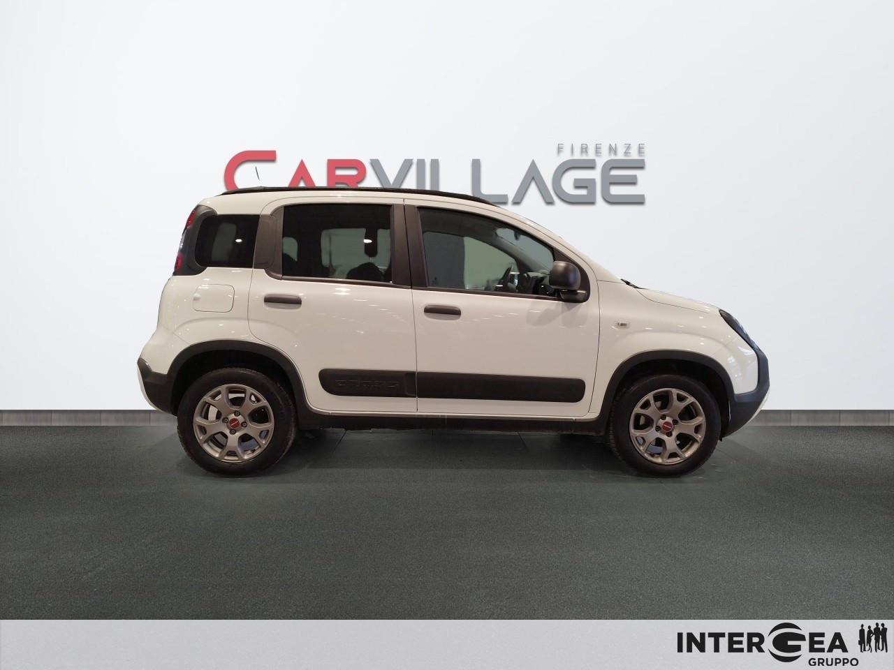 FIAT Panda 1.0 firefly hybrid City Cross s&s 70cv 5p.ti