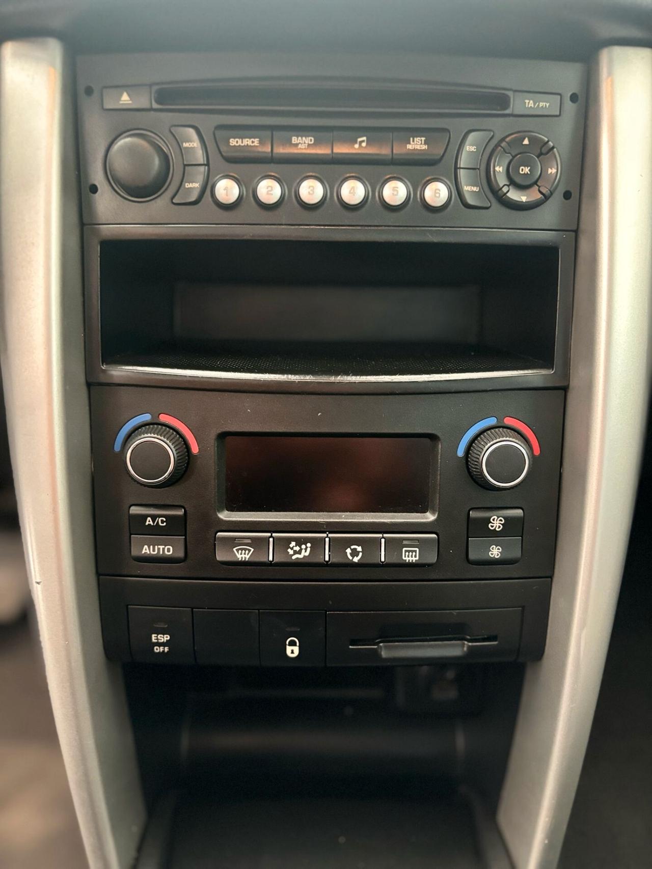 Peugeot 207 1.4 VTi 95CV 3p. XS