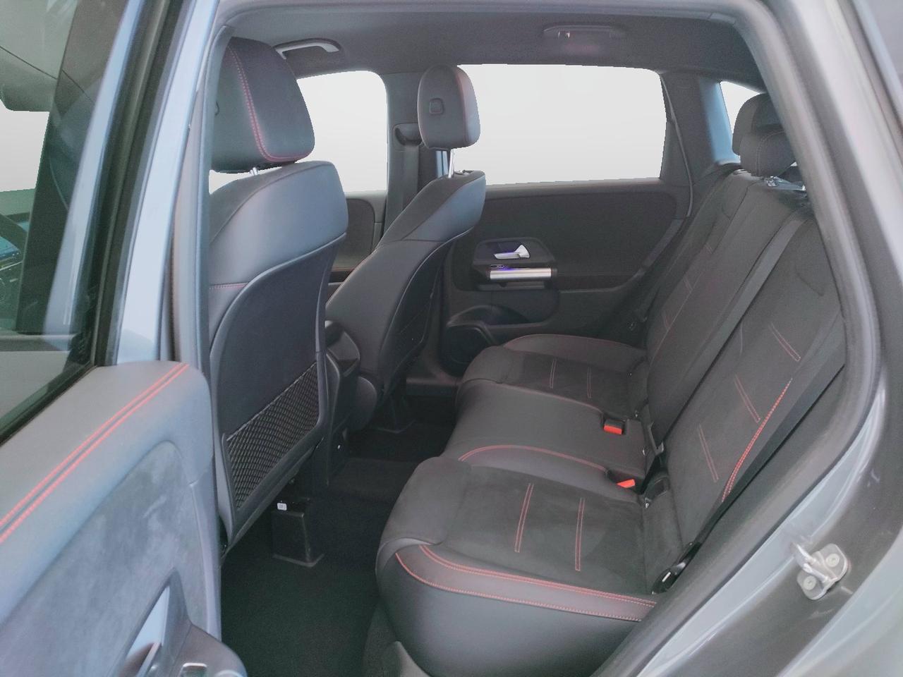 Mercedes-Benz Classe B - W247 2023 - B 180 d AMG Line Advanced Plus auto