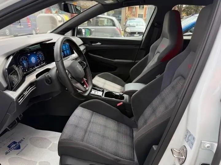 Volkswagen Golf GTI 2.0 TSI PERFORMANCE