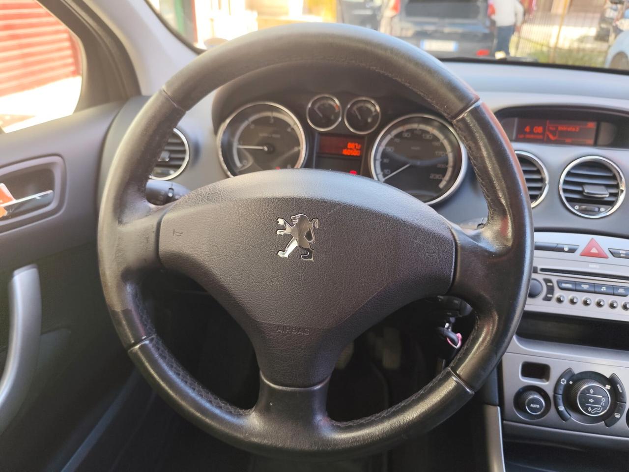 Peugeot 308 1.6 HDi 90CV 5p. Tecno