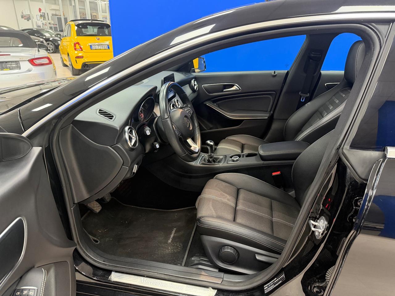 Mercedes-benz CLA 180 122 CV*TETTO APRIBILE*FARI LED*STORICO SERVICE MB