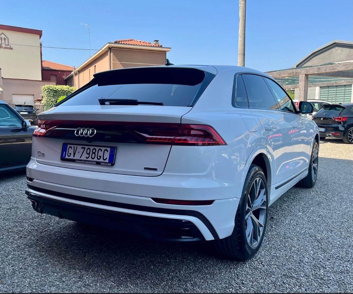 Audi Q8 50 TDI 286 CV quattro tiptronic Sport