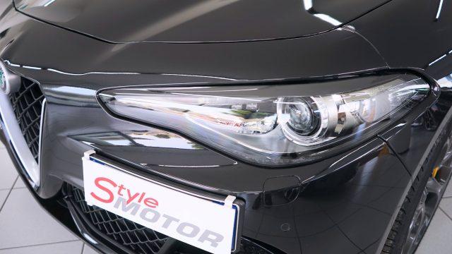 ALFA ROMEO Giulia 2.9 T V6 Quadrifoglio MANUALE TIRATURA LIMITATA