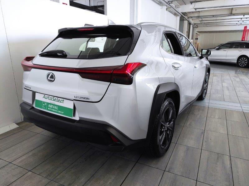 LEXUS UX - UX Hybrid 4WD Executive