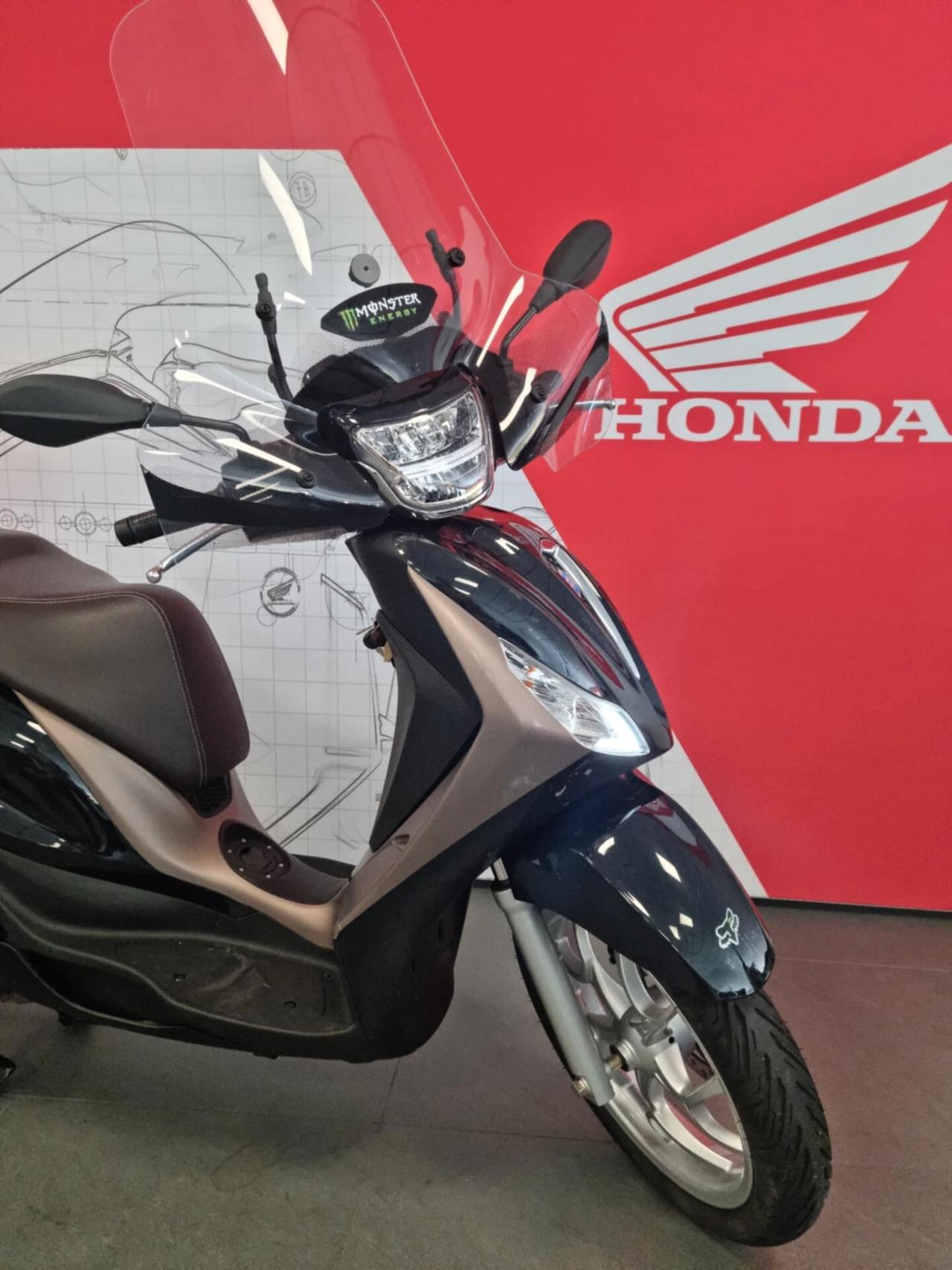 Piaggio Medley 150 - 2023 - 12.870 KM