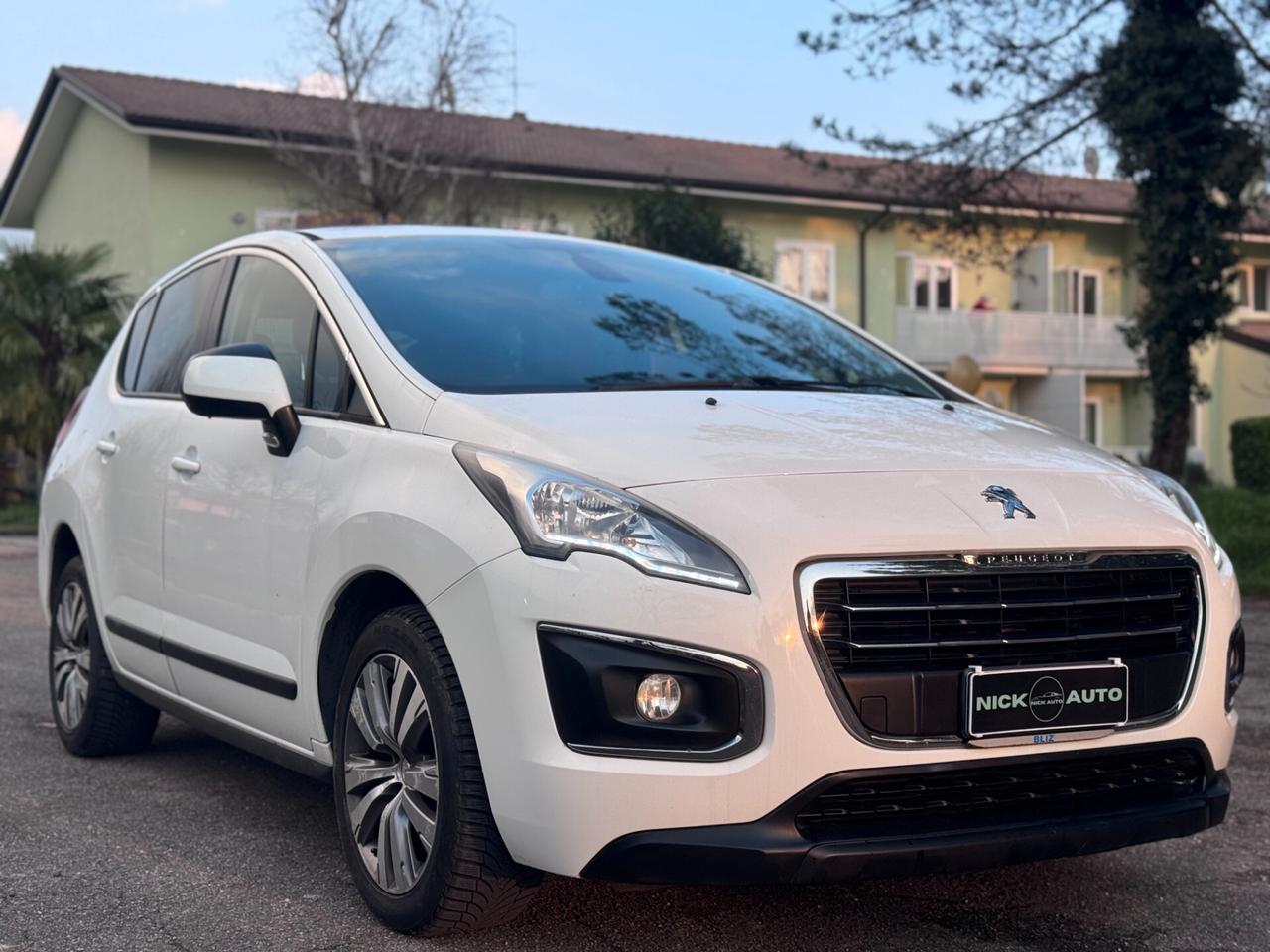 Peugeot 3008 1.6 HDi 115CV Business