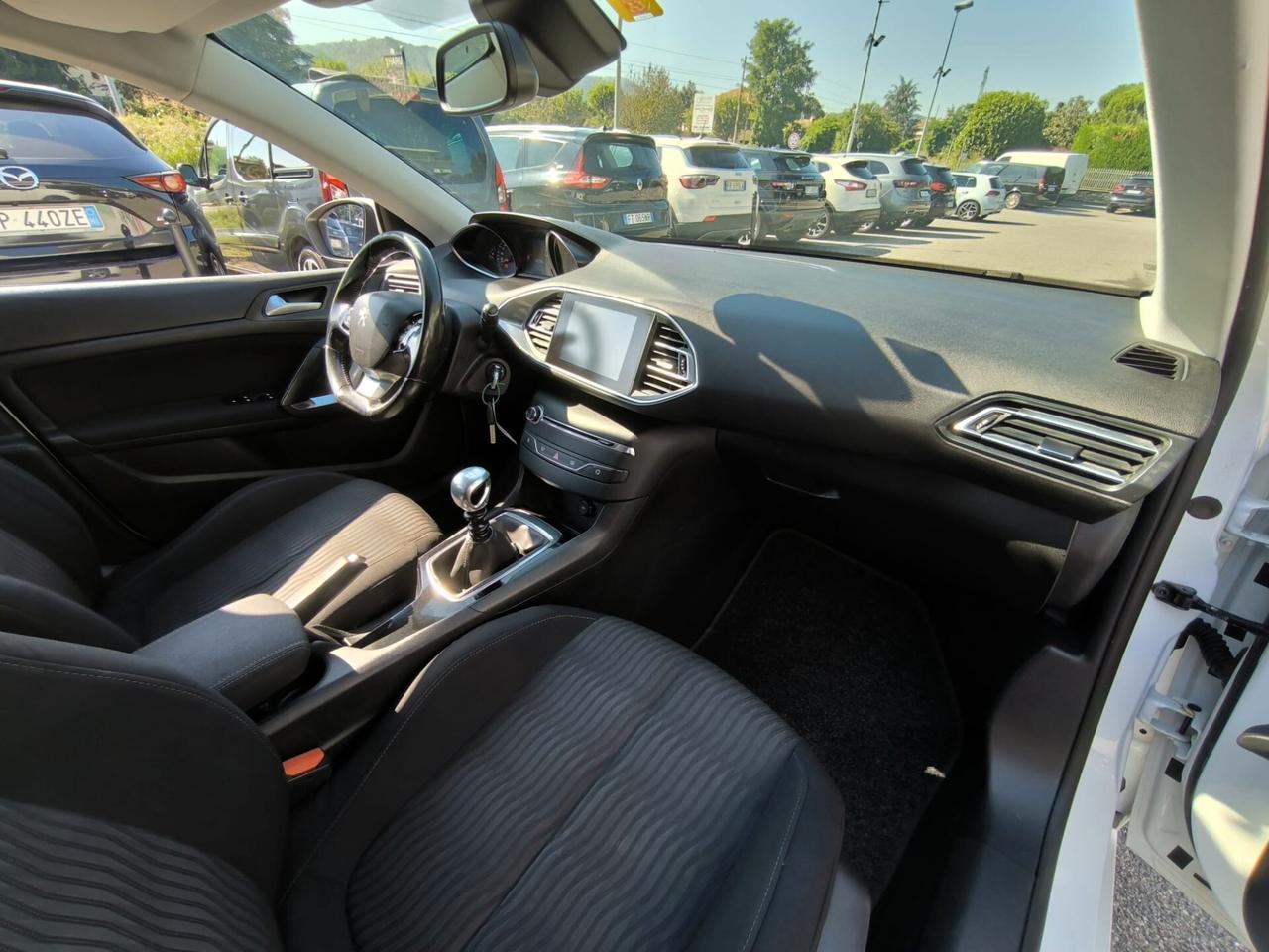 Peugeot 308 1.6 e-HDi 115 CV Stop&Start Business *GANCIO TRAINO*