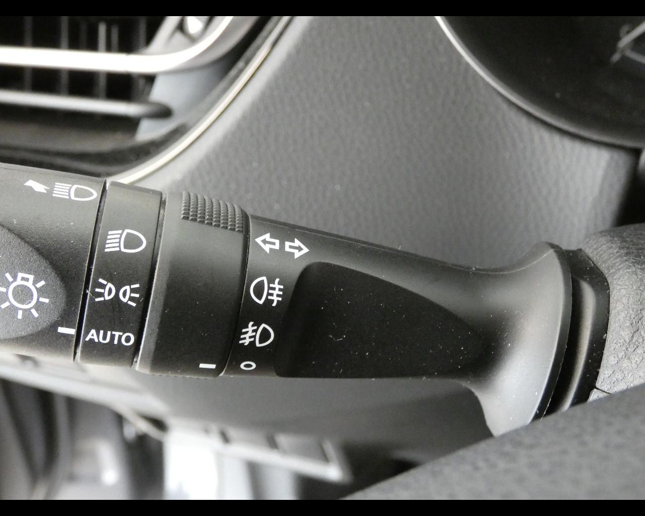 TOYOTA C-HR (2016-2023) - C-HR 1.8 Hybrid E-CVT Lounge
