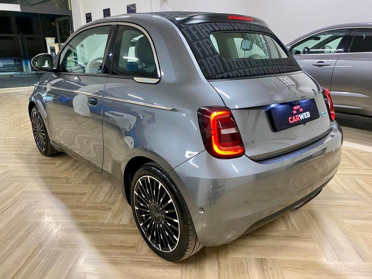 FIAT 500e CABRIO 43KW Navy CAM 2021