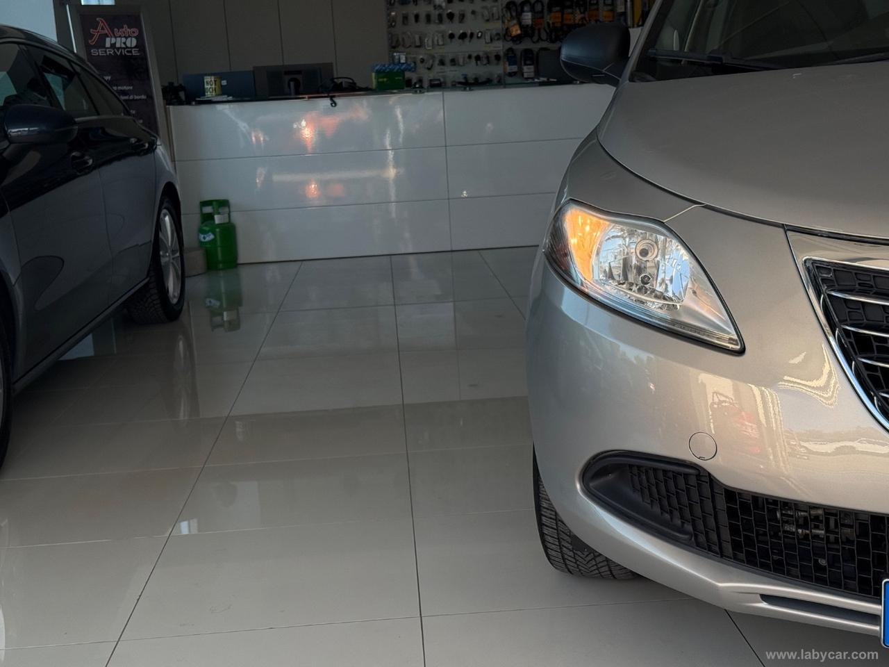 LANCIA Ypsilon 0.9 T.Air 85CV 5p.Met.Ec.Silver