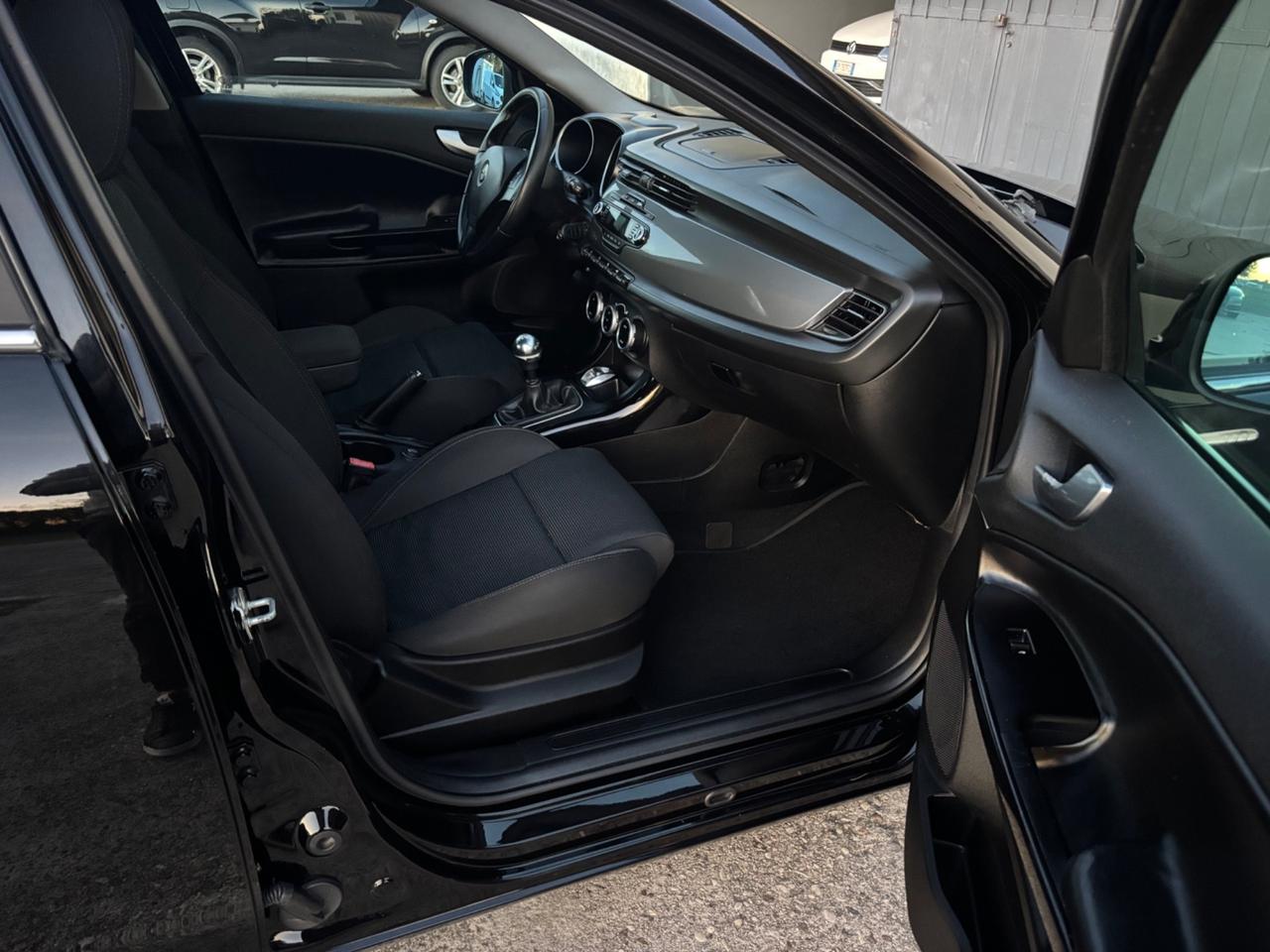 Alfa Romeo Giulietta 1.4 benzina. Garanzia 12 mesi