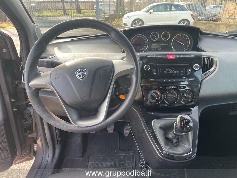 Lancia Ypsilon III 2011 Benzina 0.9 t.air Silver ecochic metano 80cv