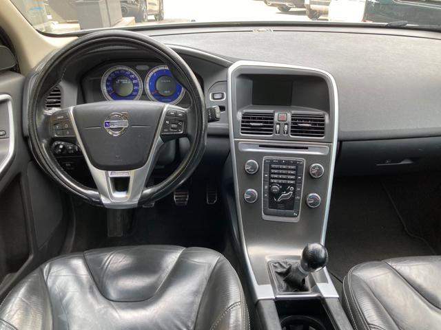 VOLVO XC60 DRIVe R-design