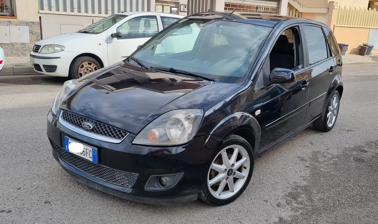 Ford Fiesta 1.2 16V 3p. Ghia