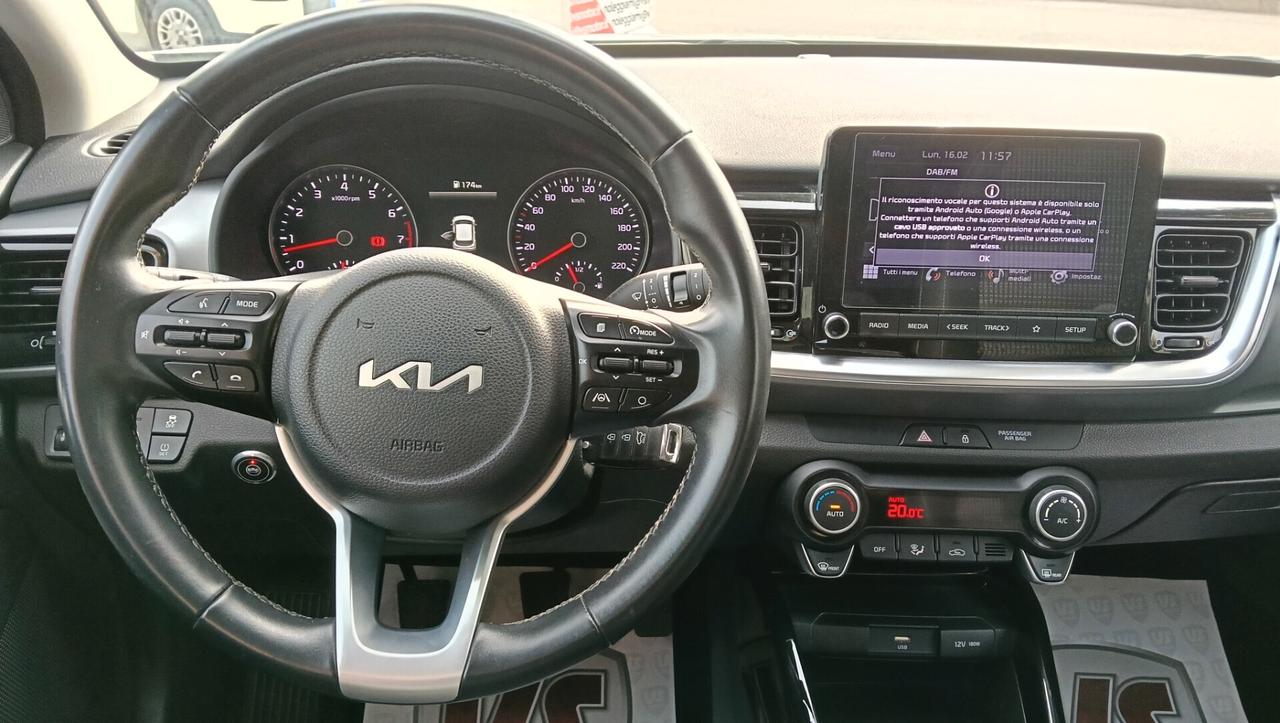 KIA STONIC 1.2 B/GPL-RETROC-KM 40.000