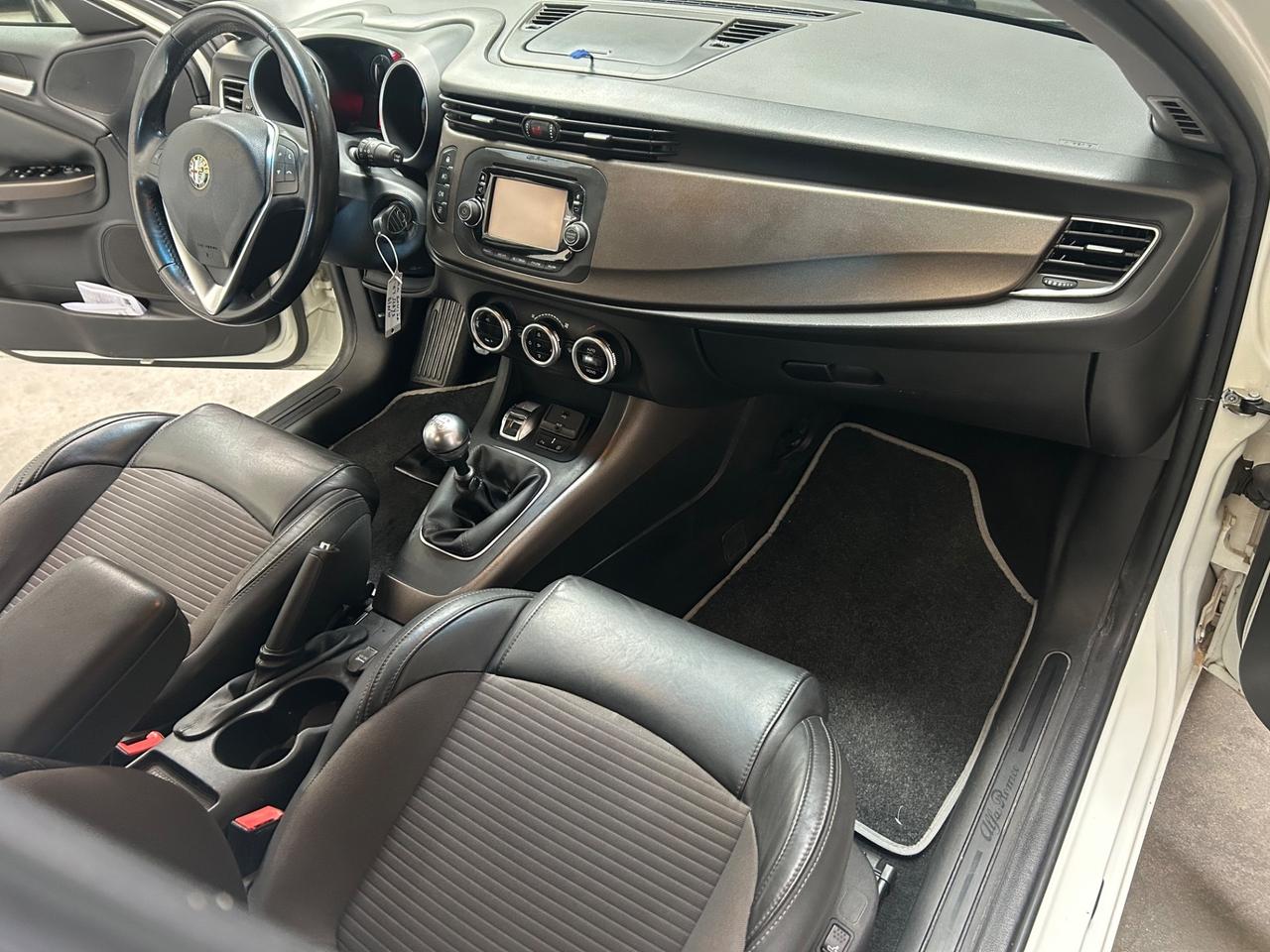 Alfa Romeo Giulietta 1.6 JTDm-2 105 CV Distinctive