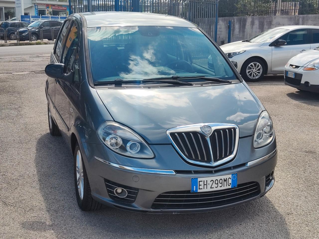 Lancia MUSA 1.3 Mjt 95 CV DFN Platinum del 2011