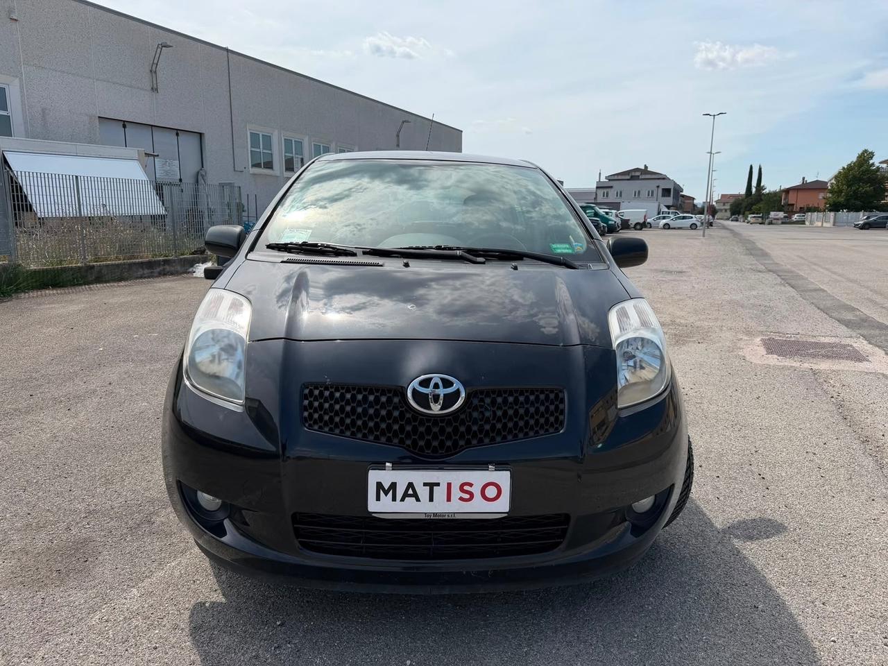 Toyota Yaris 1.0 5p Sol 130000 km