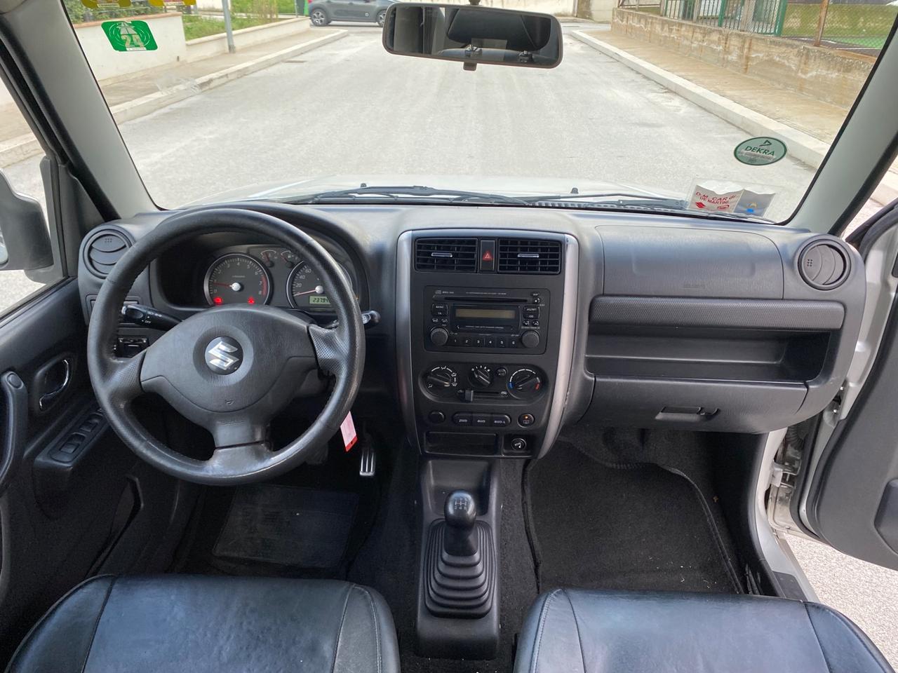 Suzuki Jimny 1.3i 16V cat 4WD JLX Più