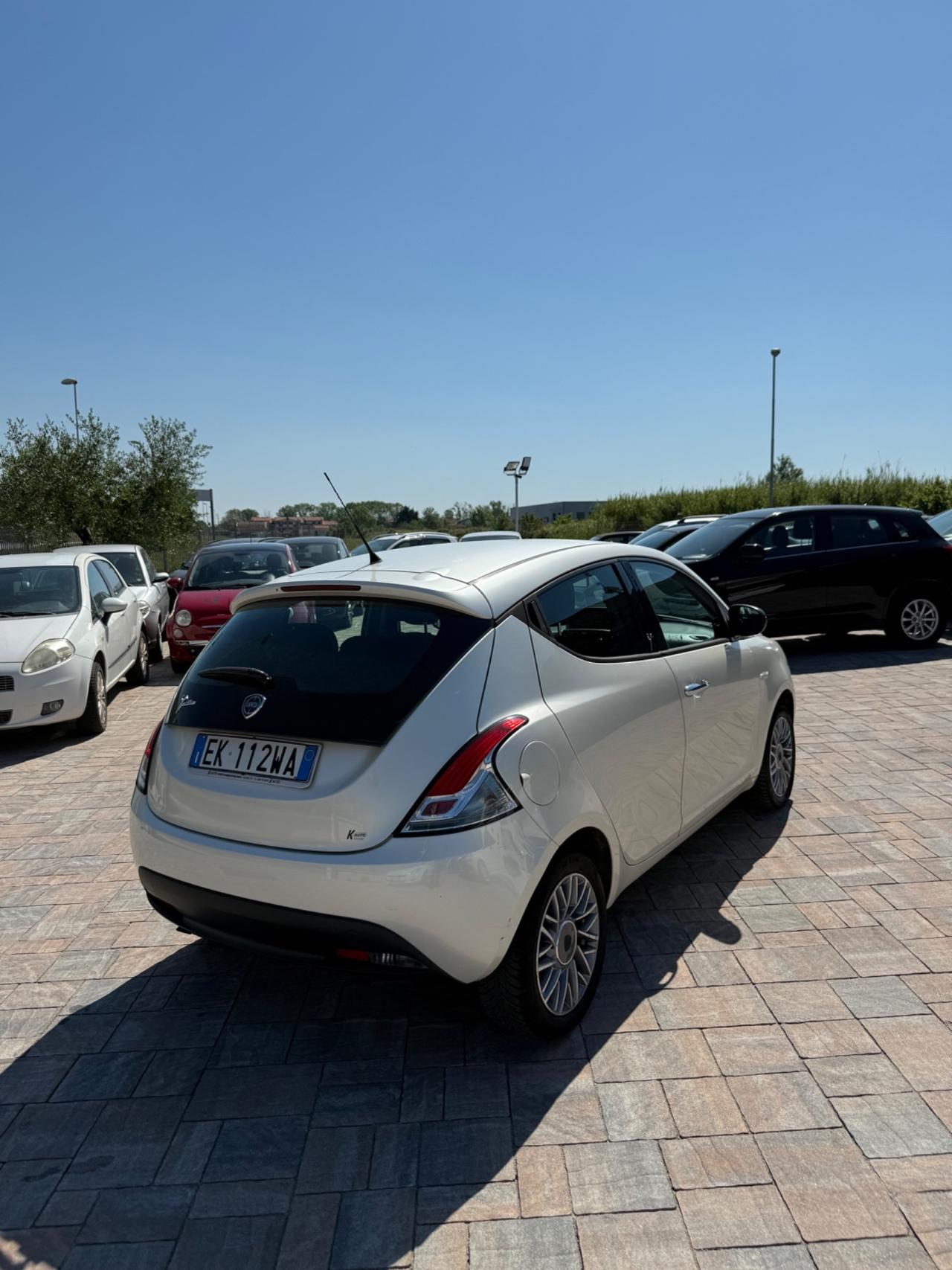 Lancia Ypsilon 1.3 MJT