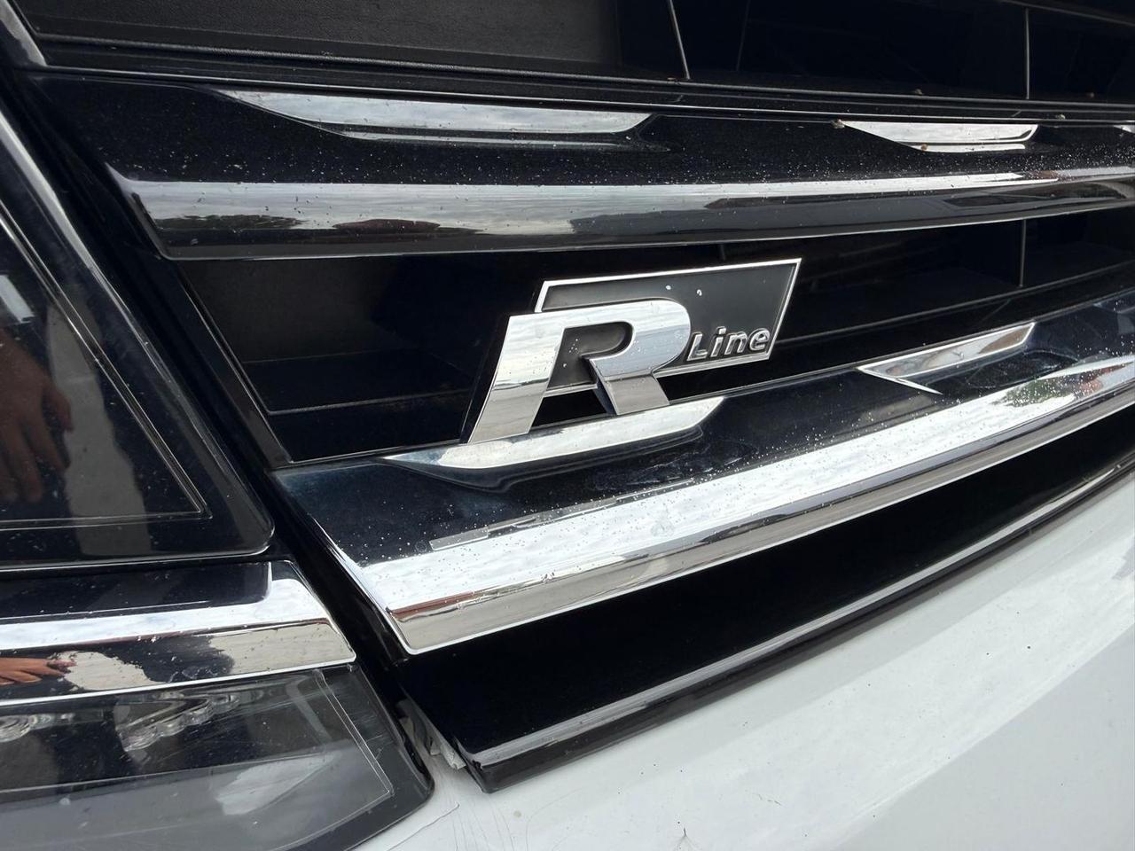 Volkswagen Tiguan 2.0 TDI R LINE #50493