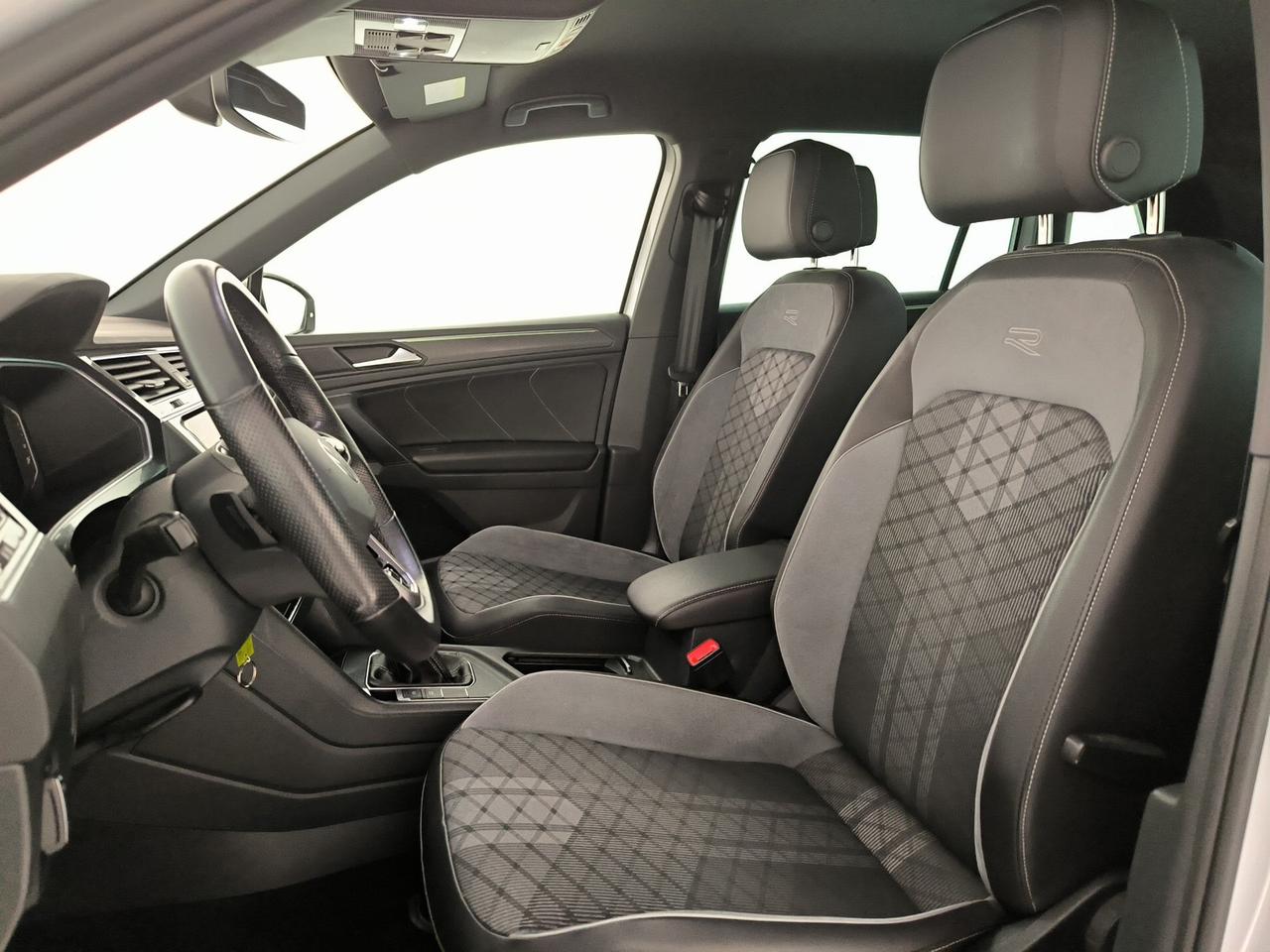 Volkswagen Tiguan 2.0 tdi r-line 150cv dsg