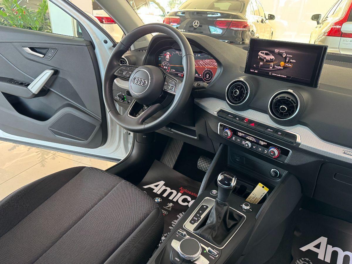 AUDI Q2 2.0 TDI S-tronic Edition Cockpit 2022