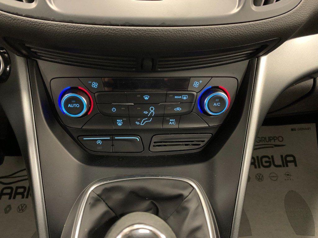 Ford Kuga 1.5 TDCI Titanium 2WD