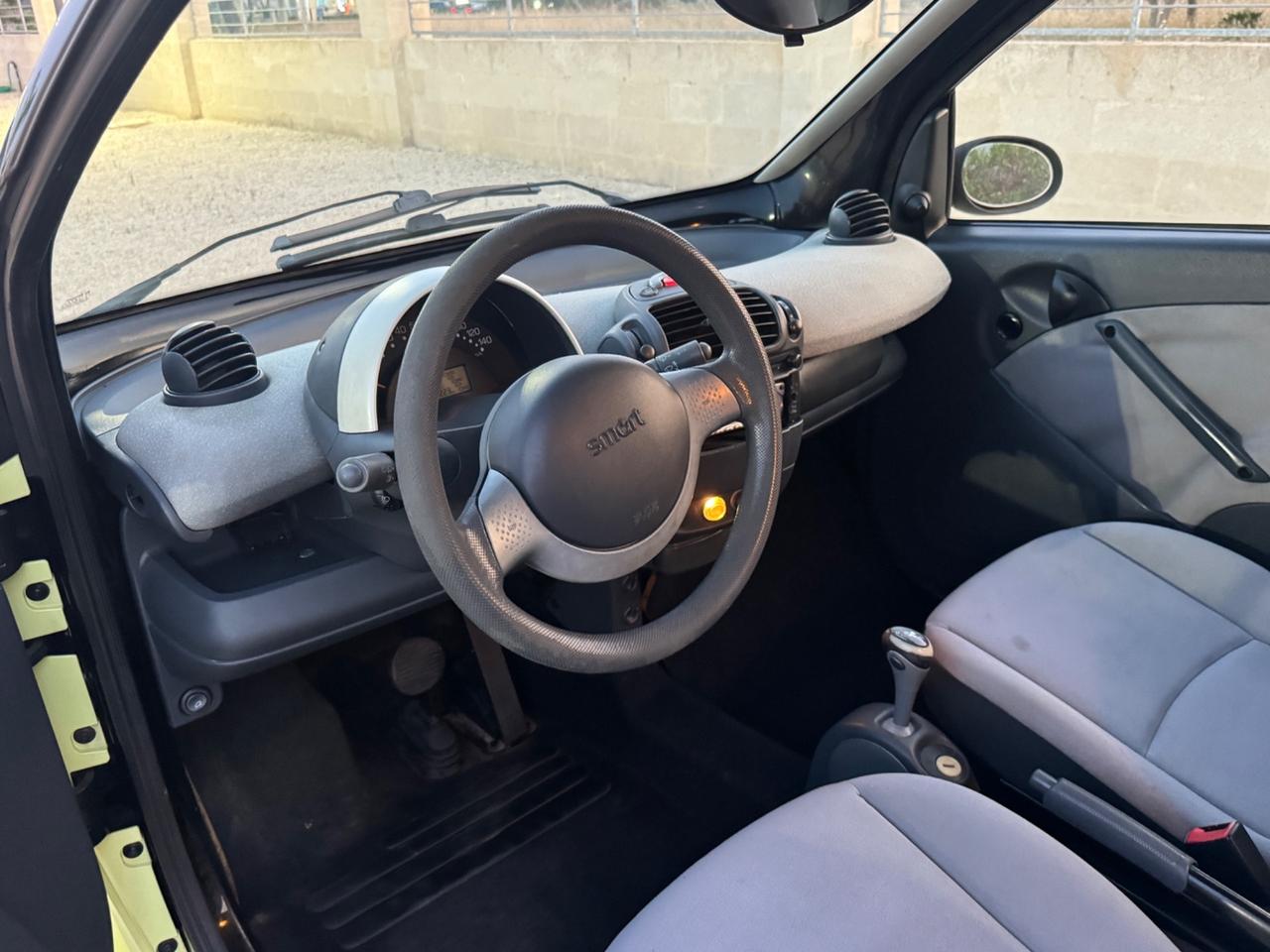 Smart ForTwo 700 coupé pure (45 kW)