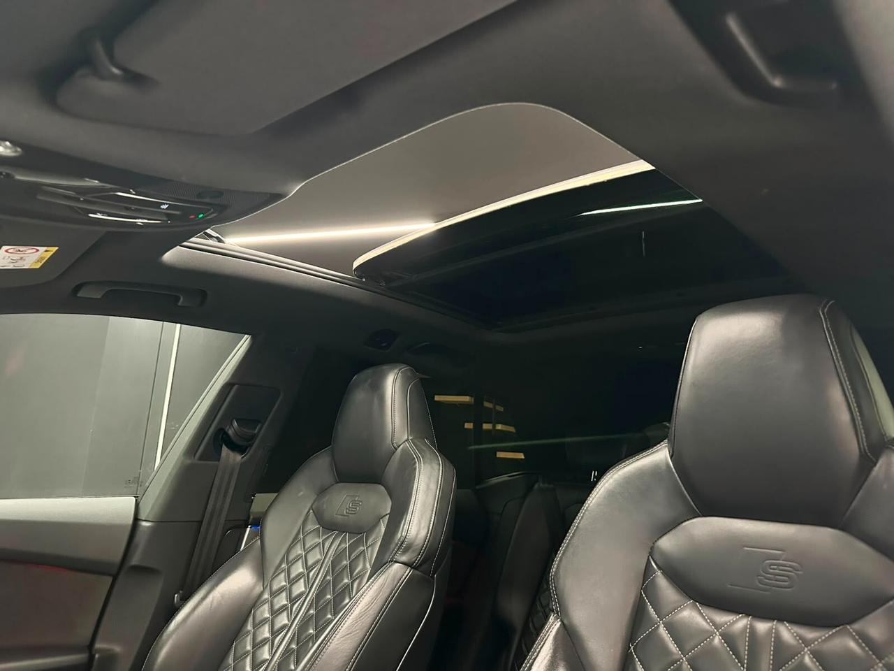Audi Q8 50 TDI 286 CV quattro 3x S Line Full 2020