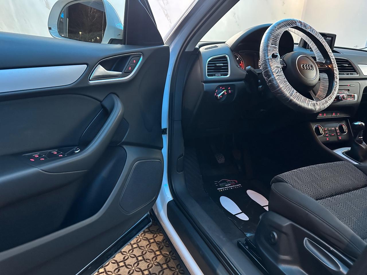 Audi Q3 2.0 TDI 150 CV Business