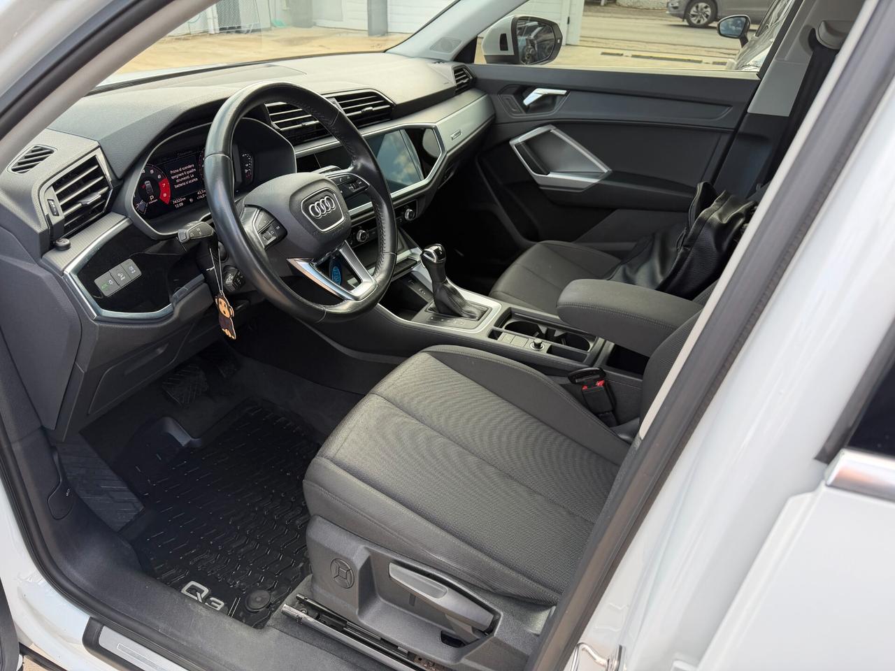 Audi Q3 35 TFSI S tronic line edition