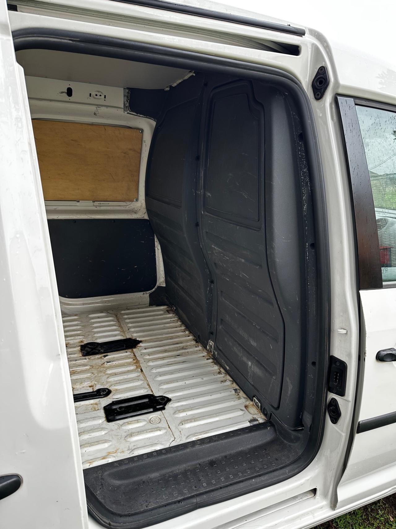 Volkswagen Caddy 2.0 Ecofuel 4p. Kombi Maxi