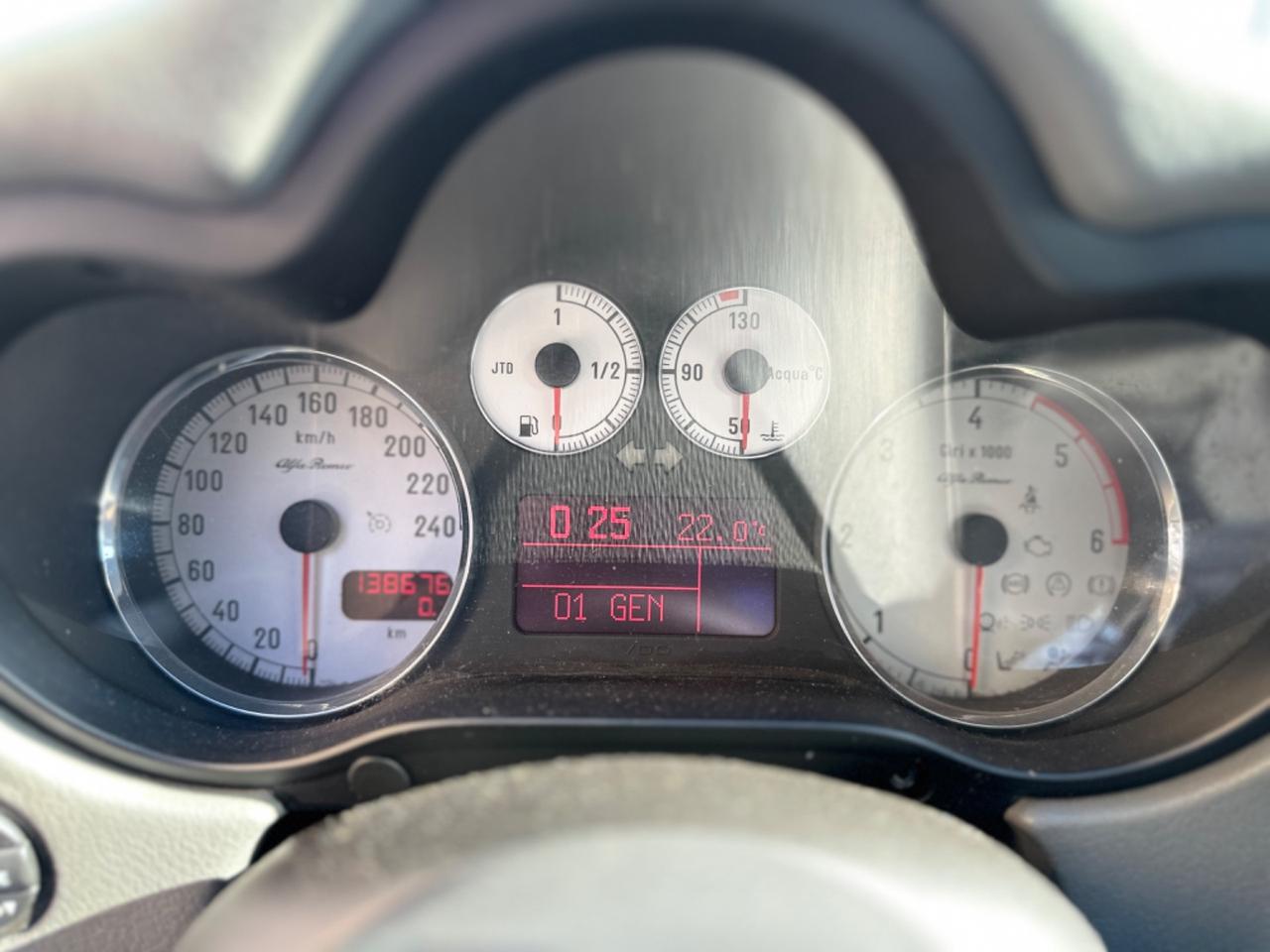 Alfa Romeo 147 1.9 JTD M-JET 16V 3 porte Exclusive