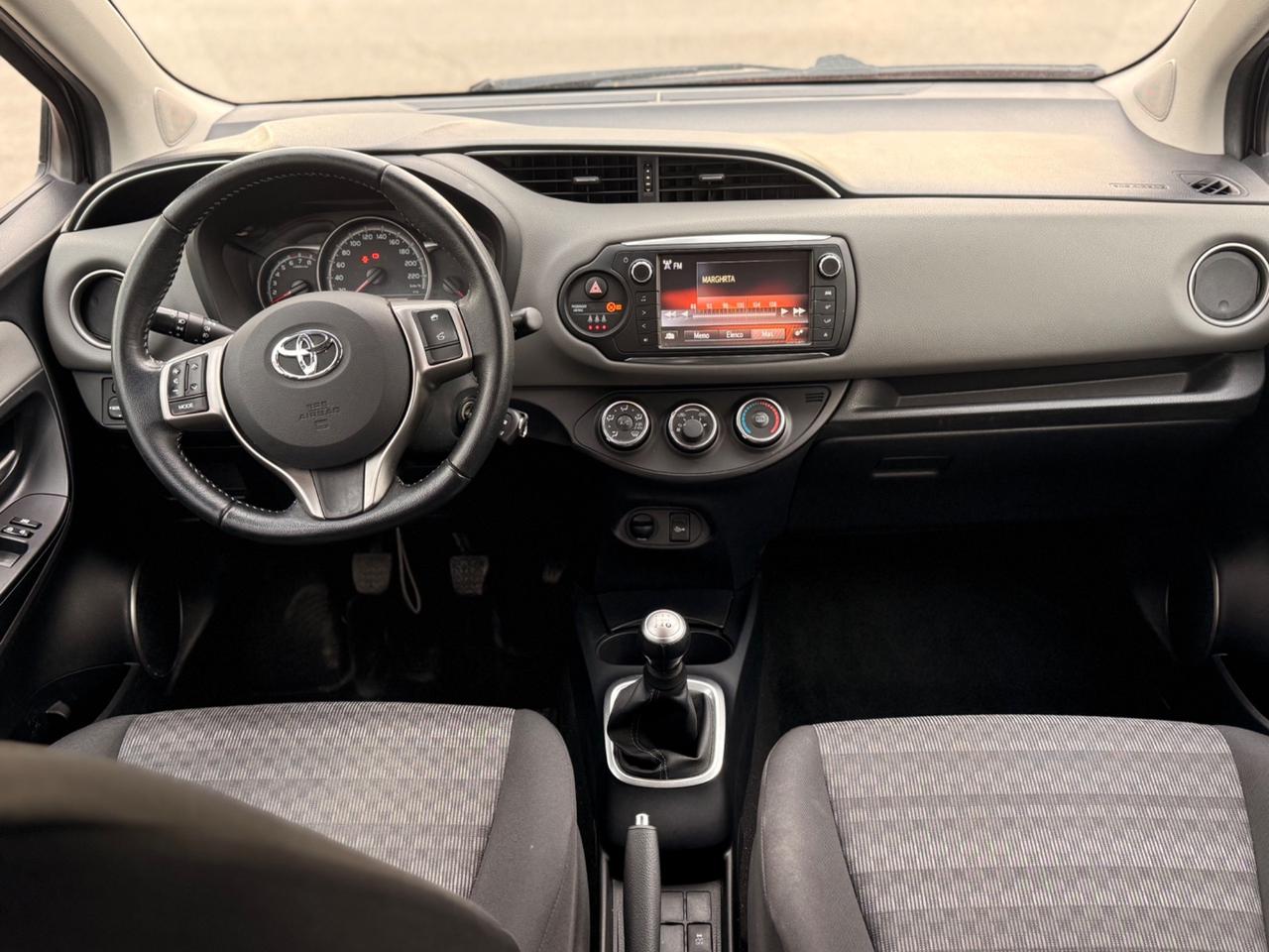 Toyota Yaris 1.0 5 porte Lounge 2017
