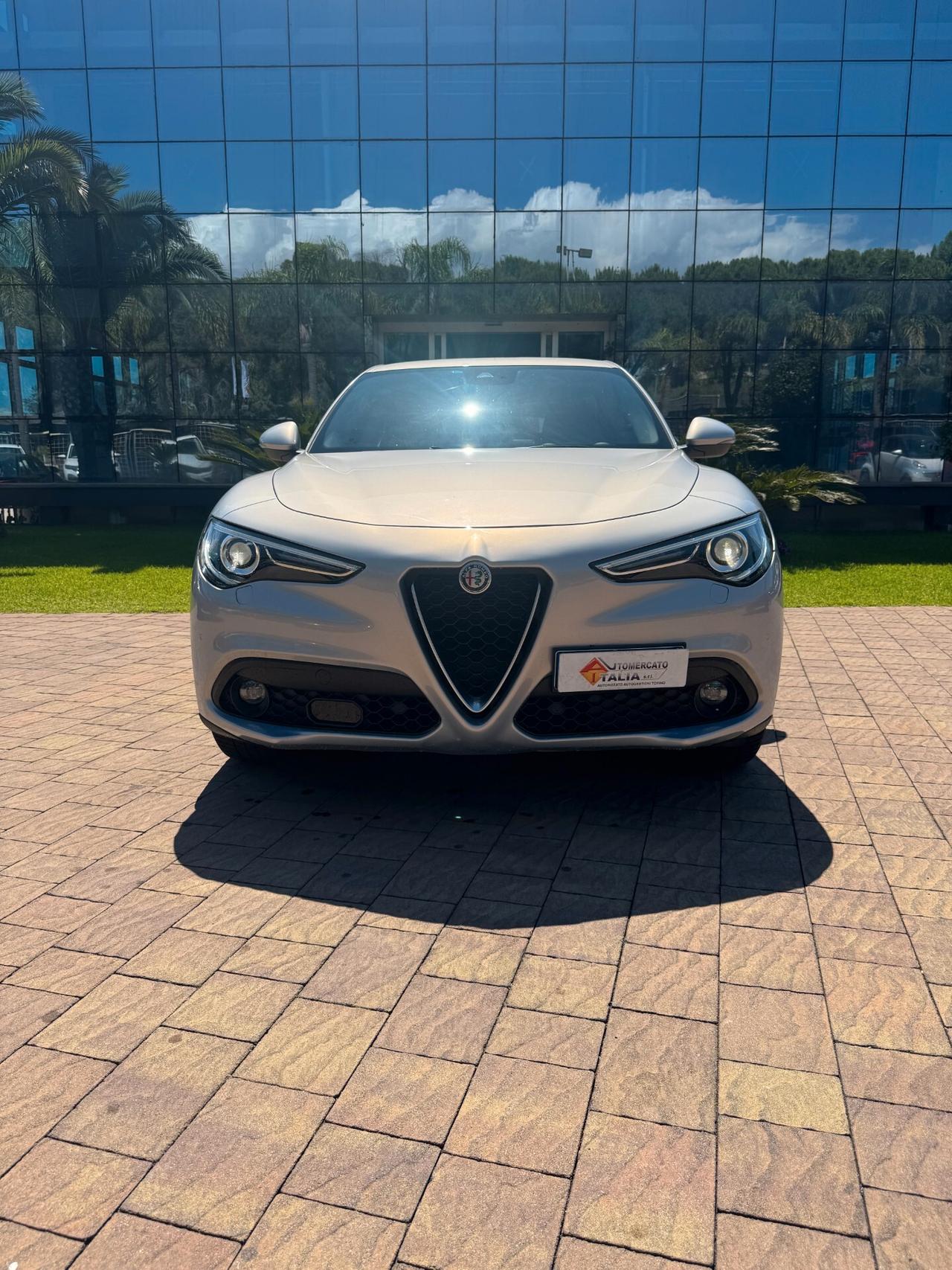 Alfa Romeo Stelvio 2.2 Turbodiesel 160 CV AT8 RWD Business
