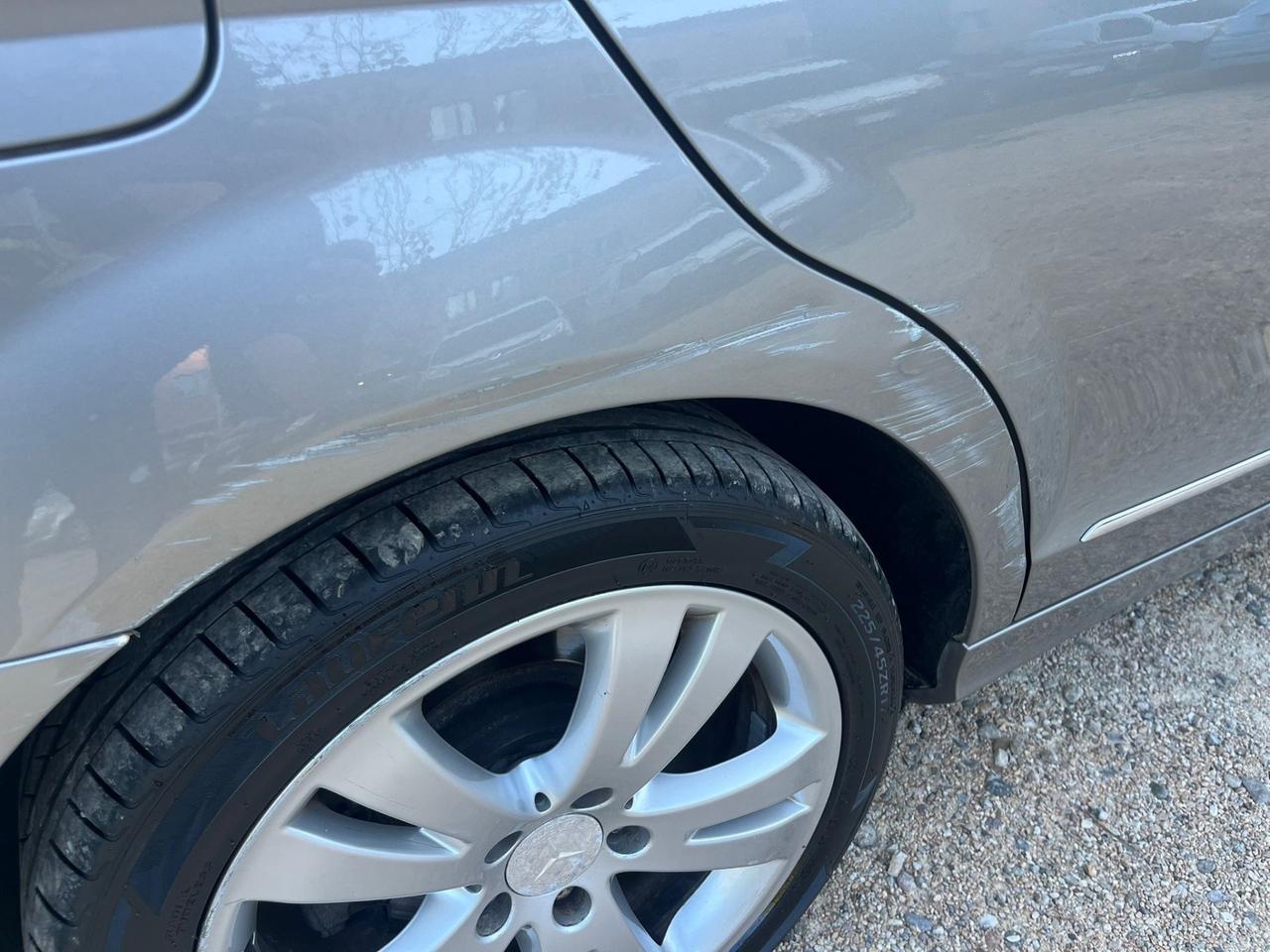 Mercedes-benz C 220 CDI BlueEFFICIENCY Avantgarde AMG