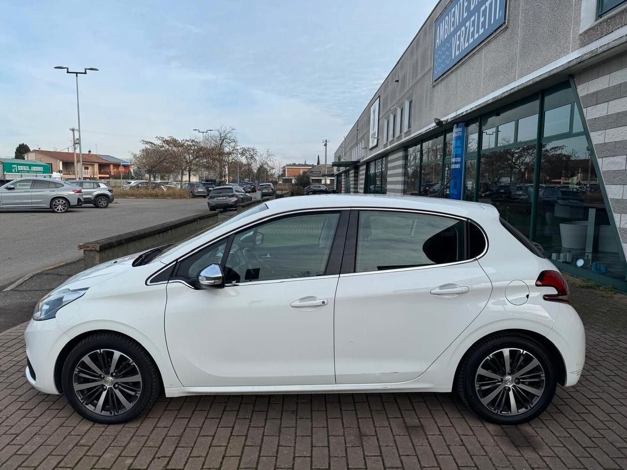 Peugeot 208 BlueHDi 100 5 porte GT Line