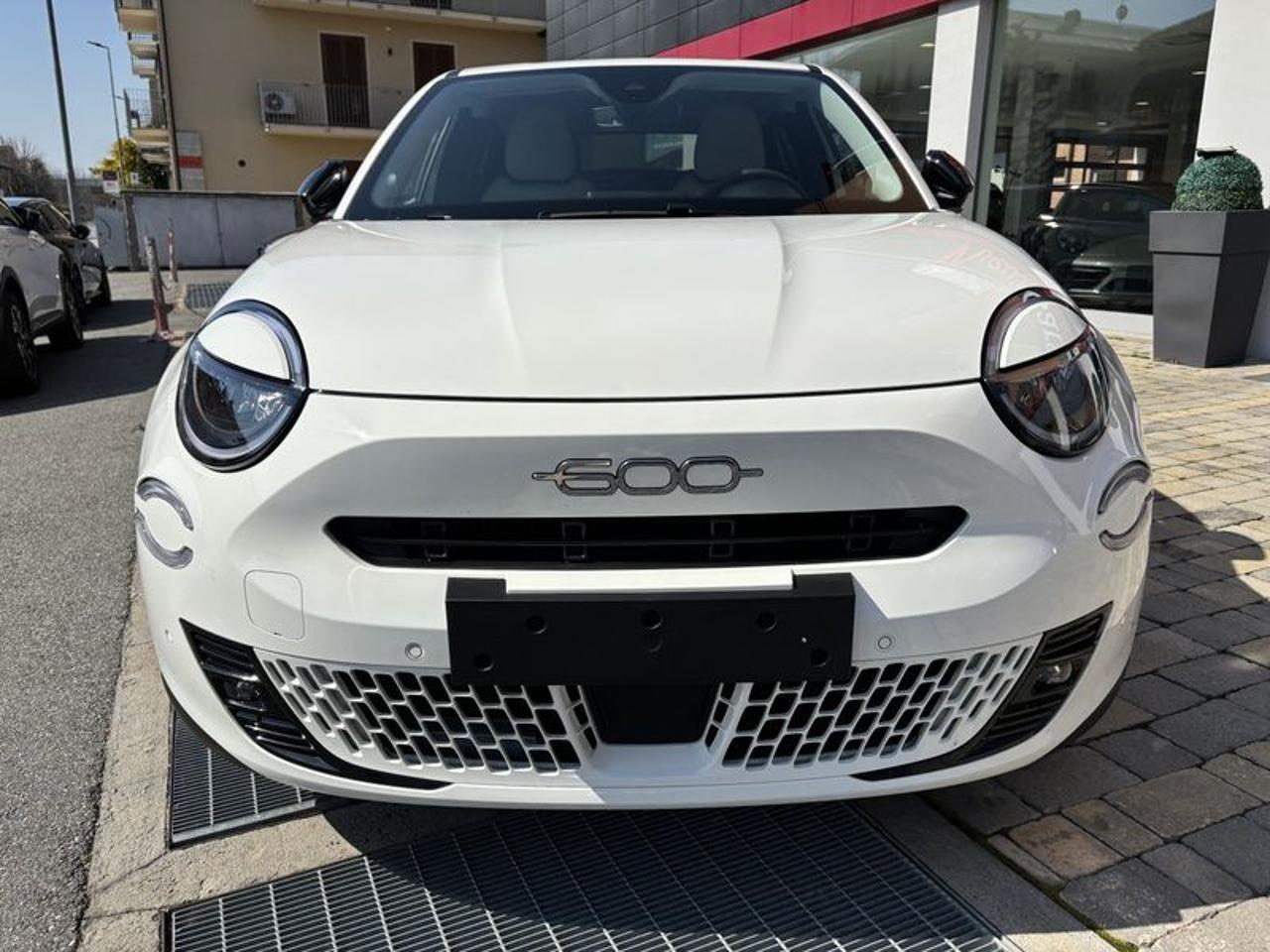 Fiat 600 Hybrid 110 CV DCT MHEV La Prima LED-CAM-18"