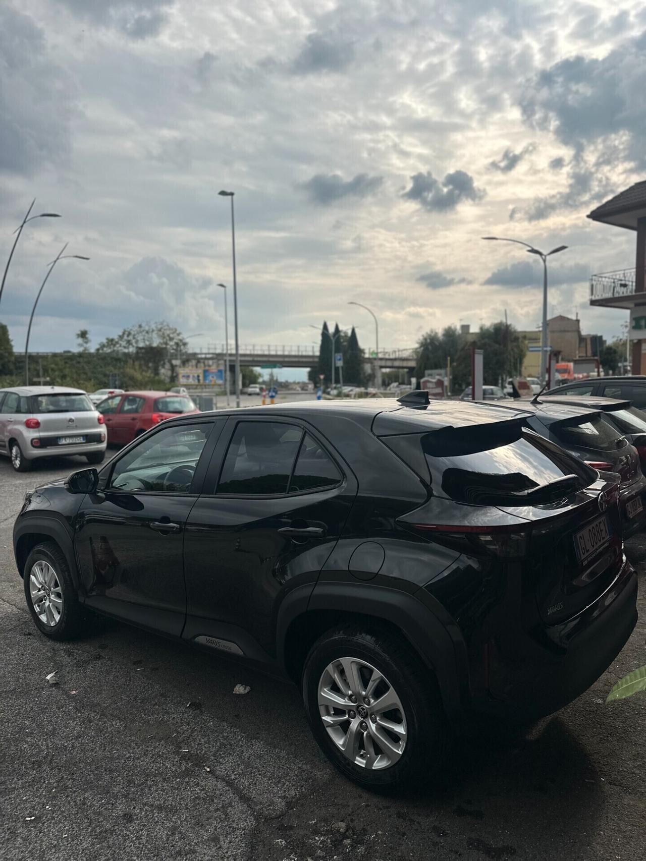 Toyota Yaris Cross 1.5 Hybrid 5p. E-CVT Business