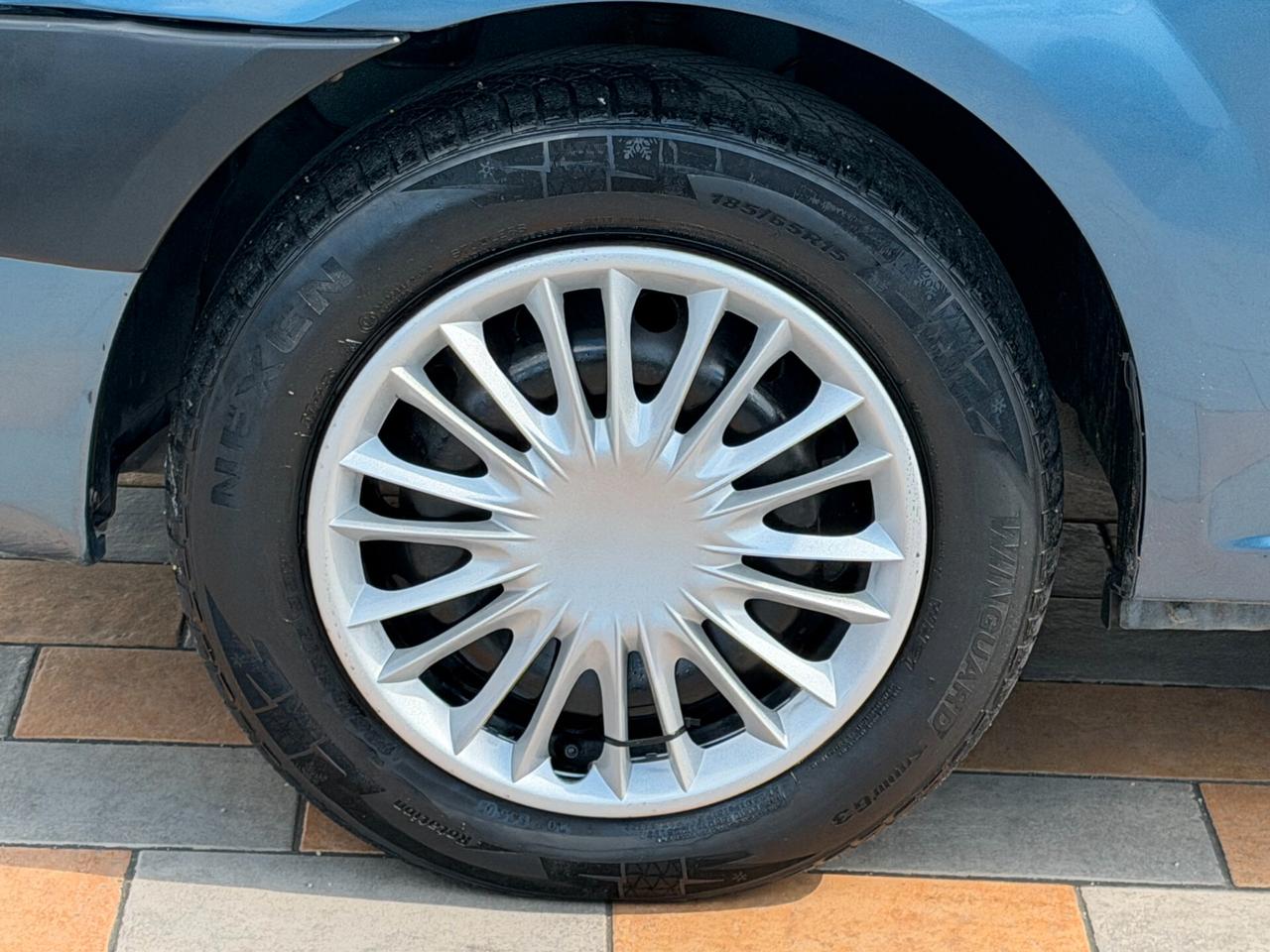 Dacia Logan MCV 1.5 DCI 85 cv. LAUREATE (7 posti)