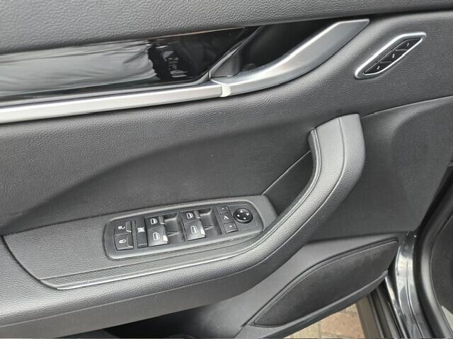 Maserati Levante V6 350 CV Q4 Gransport