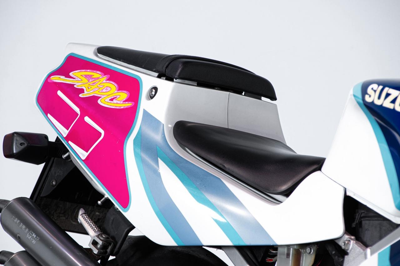 Suzuki RGV 250 GAMMA- 1992
