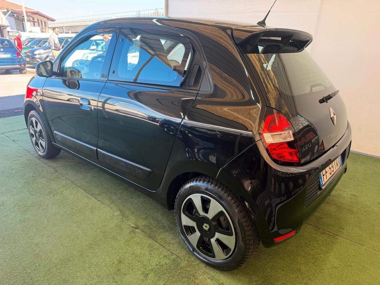 RENAULT TWINGO 1.0 BENZINA 70CV AUTOMATICA