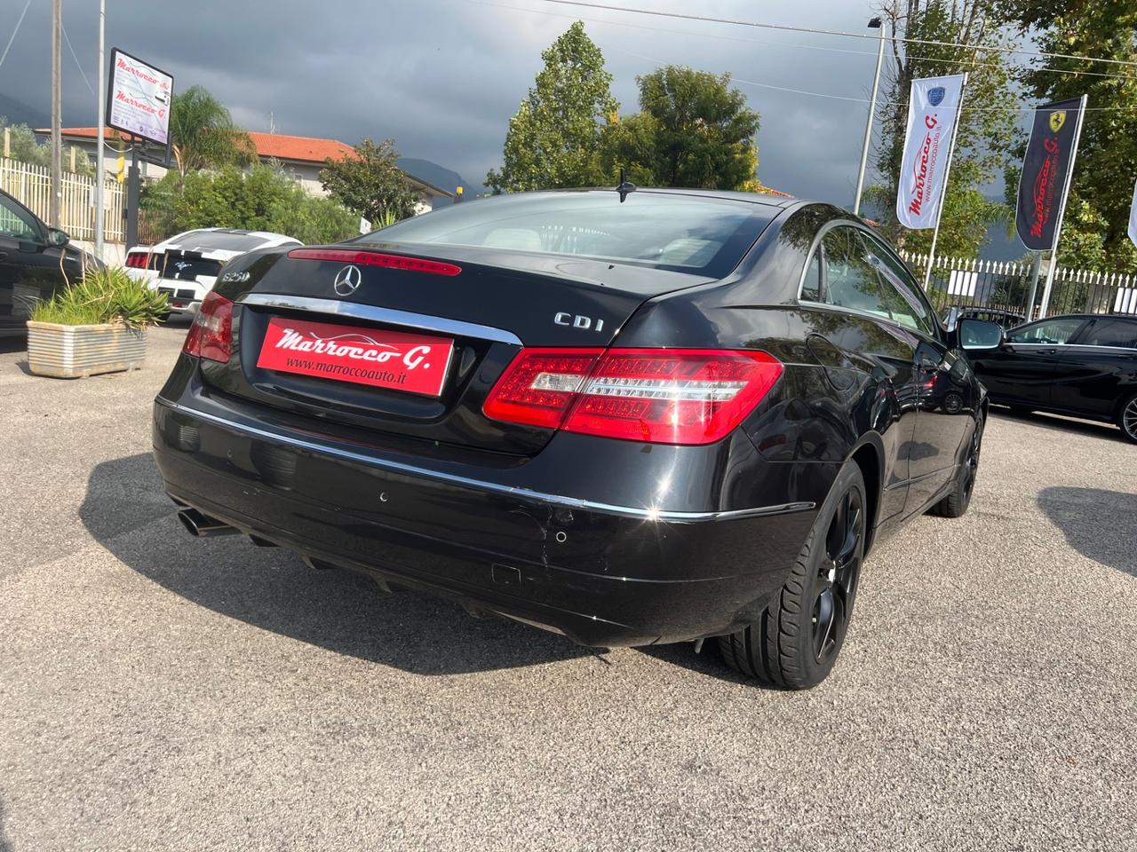 Mercedes-benz E 250 E 250 CDI Coupé BlueEFFICIENCY Avantgarde