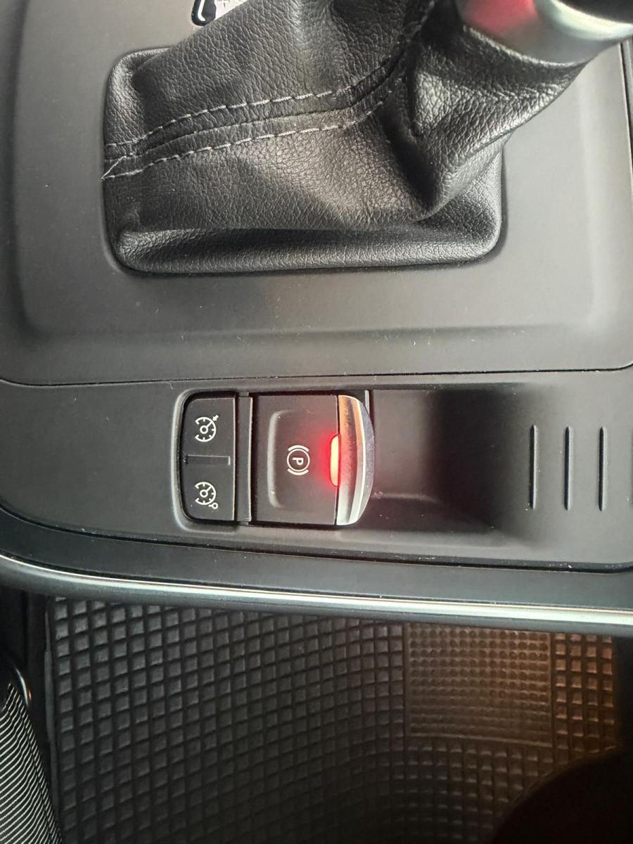 RENAULT - Scénic - TCe 140 CV EDC FAP Intens