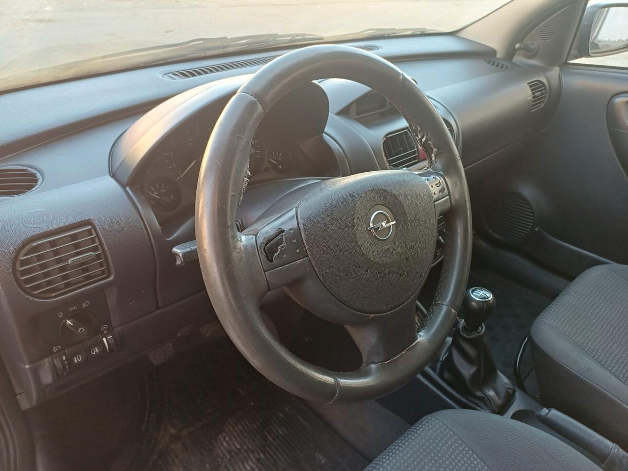 Opel Corsa 1.3 diesel 5 p. Cosmo - 2005