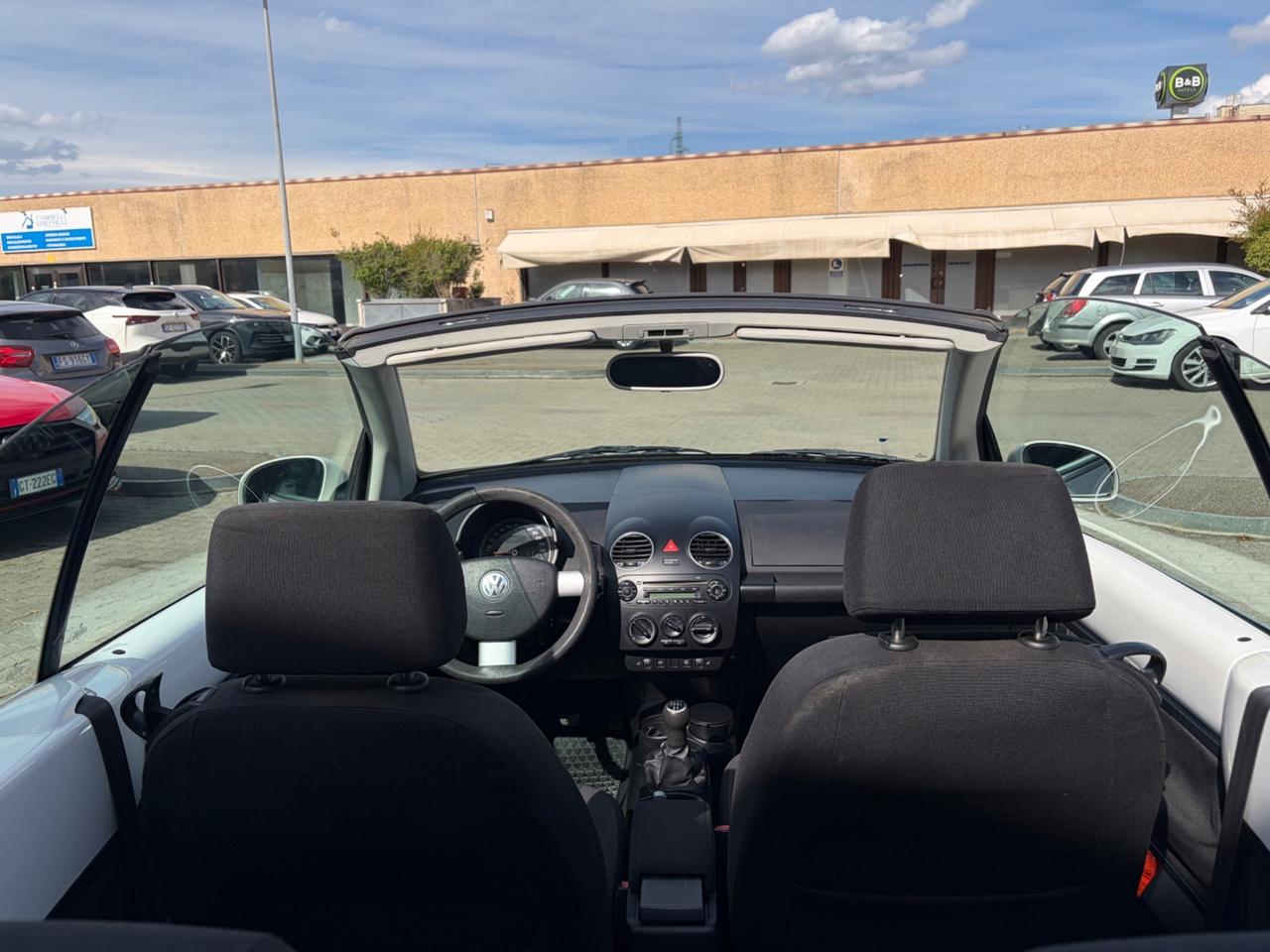 Volkswagen New Beetle 1.4 16V Cabrio