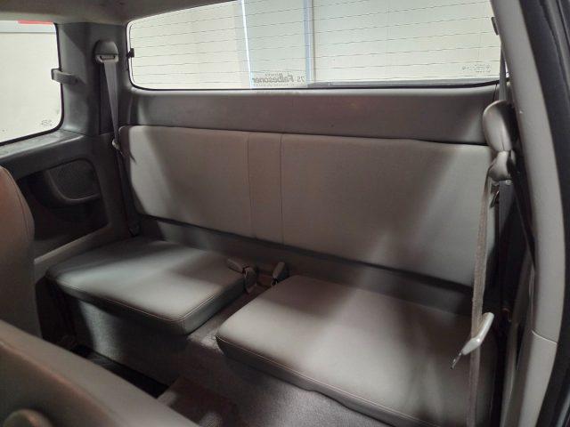 TOYOTA Hilux 2.5 D-4D 4WD 2p. Extra Cab